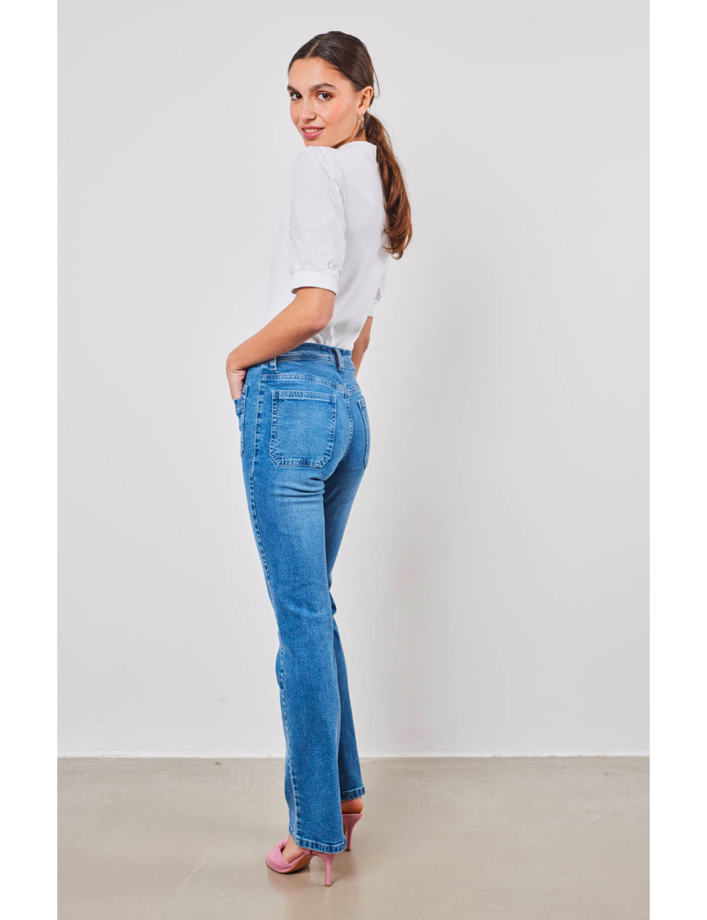 FLARE JEANS - 
