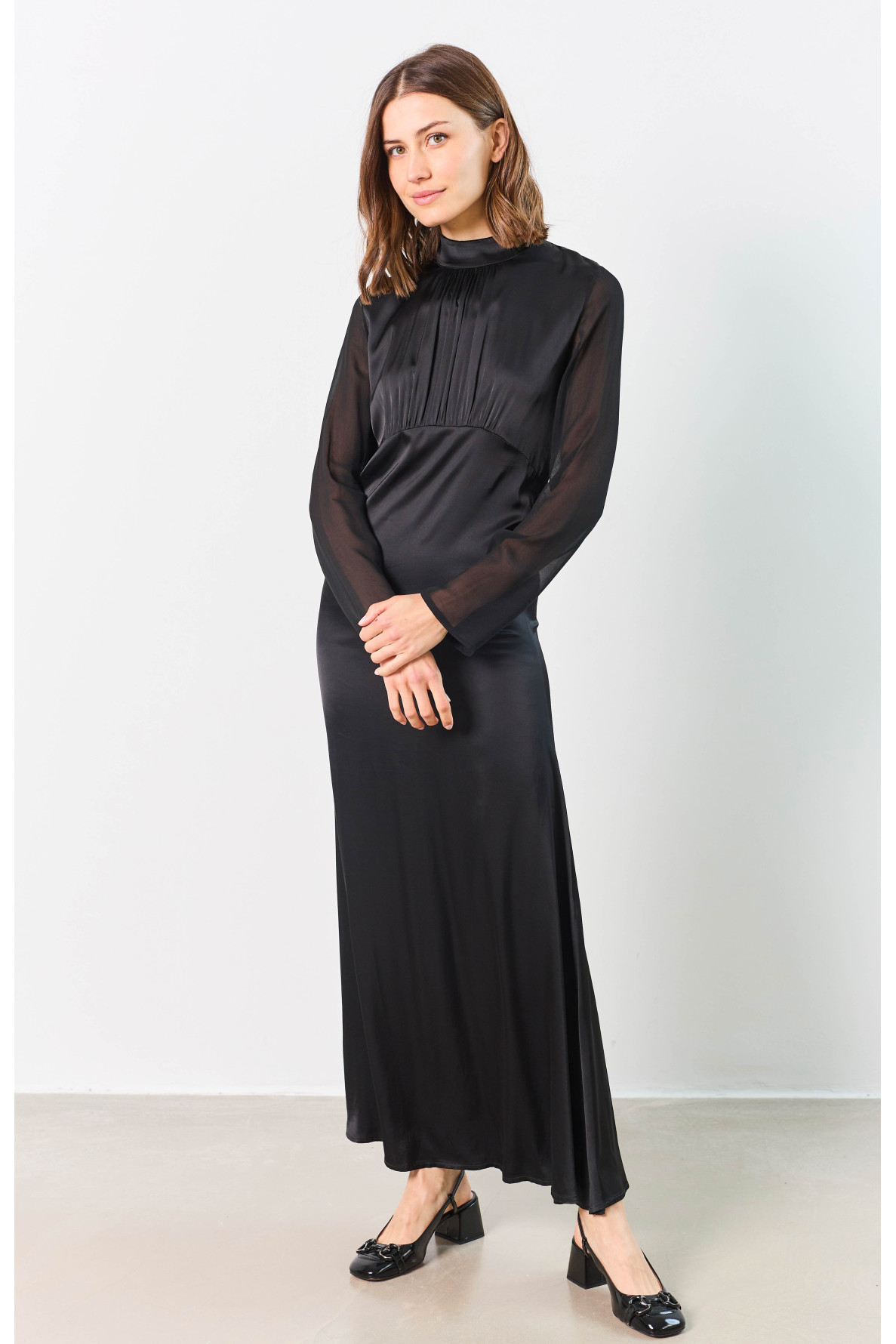 TWO-MATERIAL LONG DRESS WITH STAND-UP COLLAR - 9