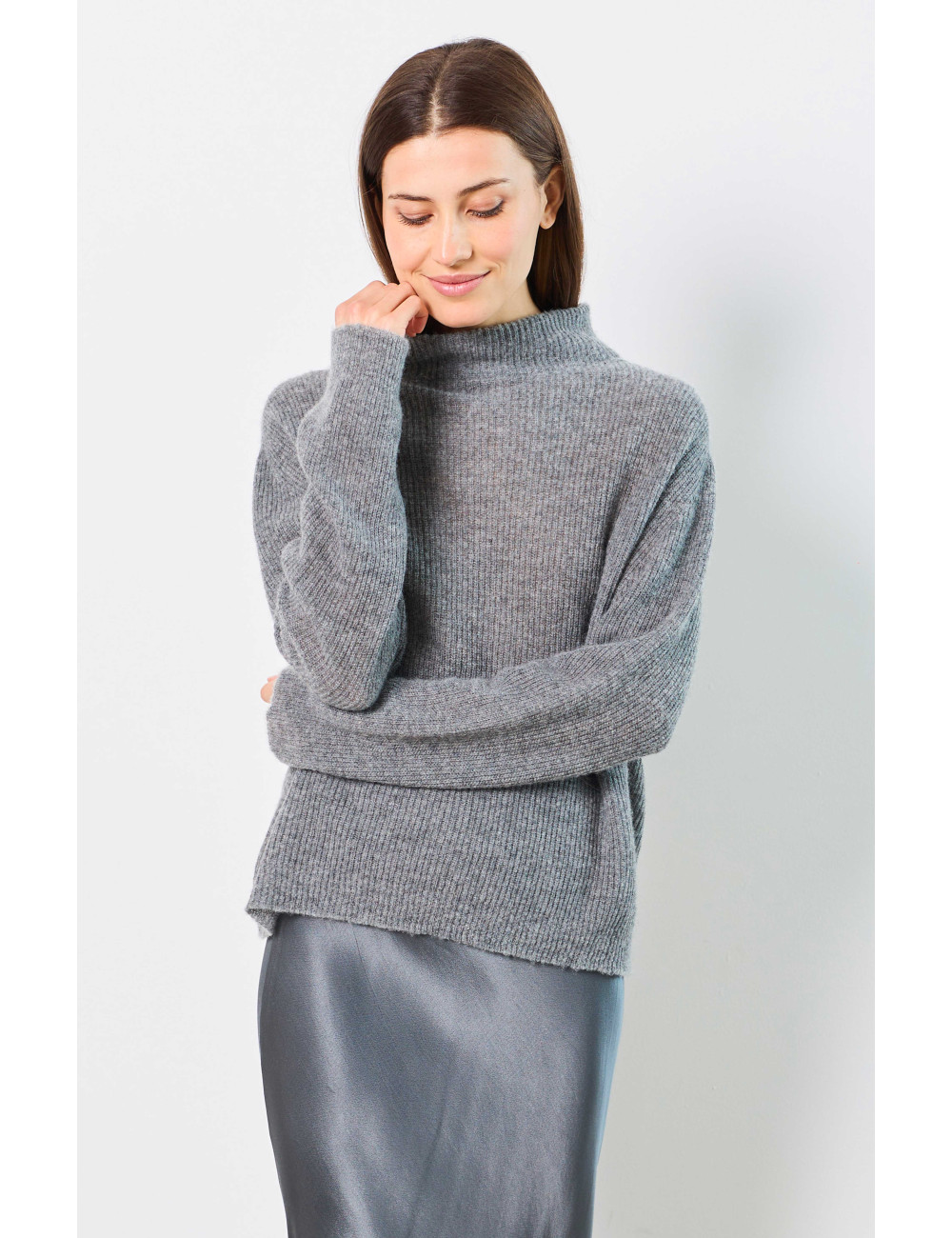 TURTLENECK SWEATER - 