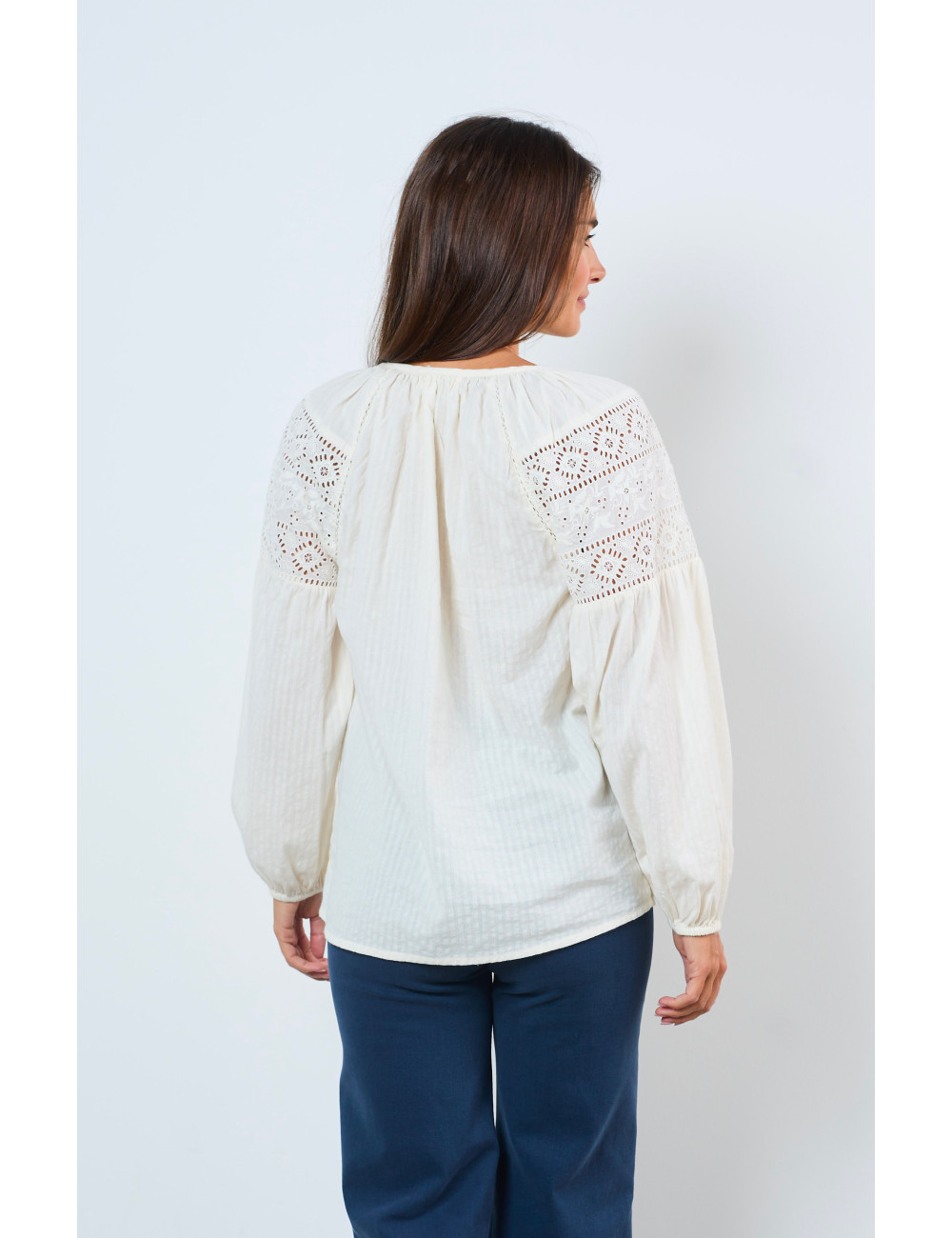 WHITE EMBROIDERED BLOUSE - 