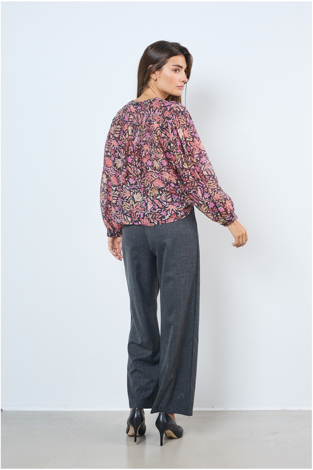 FLORAL WOMEN'S BLOUSE - 2