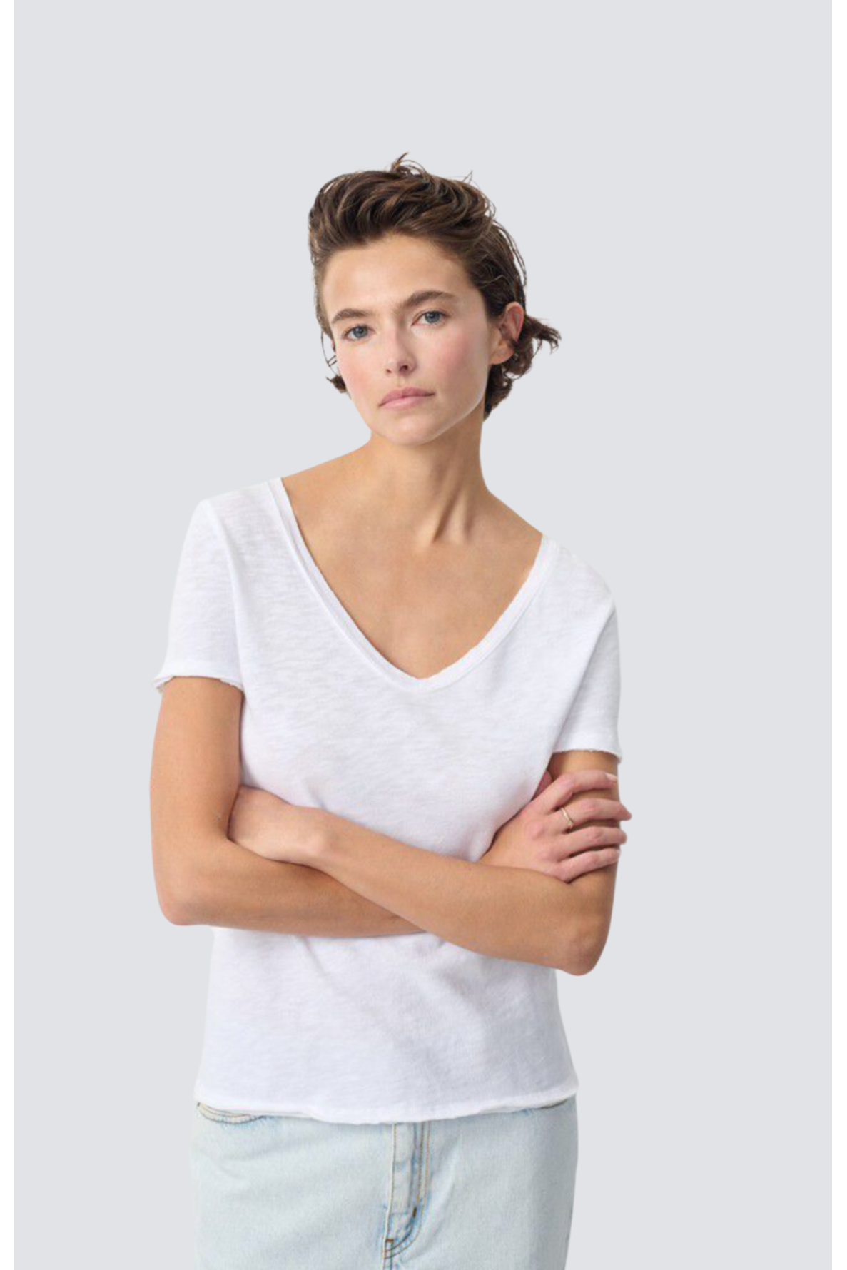 T-SHIRT MANCHES COURTES COL V STRAIGHT - 11